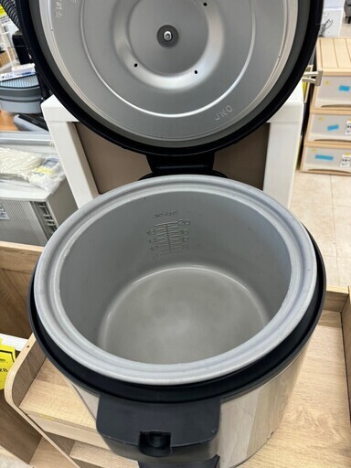 タイガー炊飯ジャー☆JNO-A360 2升 業務用炊飯器　大型炊飯器 業務用炊飯ジャー 炊きたて ステンレス JNO-A360 [2升] タイガー