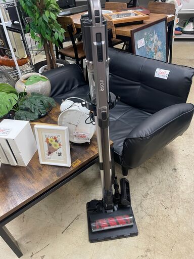 リサイクルショップどりーむ荒田店 No13091 充電式コードレスクリーナー　ISOJI　超軽量　重量1.3kg　定価約1.5万円