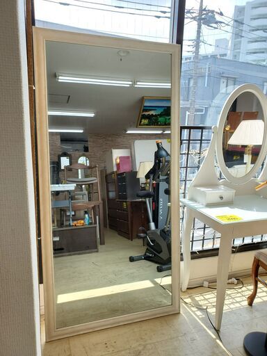 大型ミラー ウォールミラー 立掛け ホワイト■幅60㎝×高さ230㎝■近隣配送無料 買取帝国 朝霞店 大型ミラー ウォールミラー 幅90㎝×高さ180㎝ 立掛け 壁掛け 白