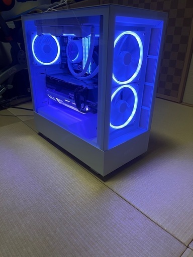 格安❗️FPSかなり出ます❗️白いゲーミングPC core i7 12700k rtx3070 最強コンビネーション　上品
