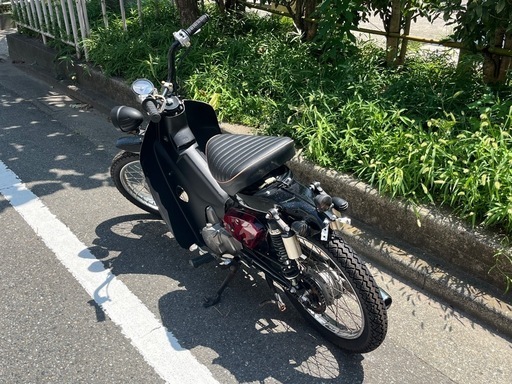 東京発　スーパーカブ90 カスタム　レインボーラメ全塗装 東京発 スーパーカブ90 カスタム レインボーラメ全塗装 スーパーカブ