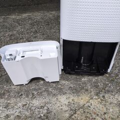 🍎[山善] 衣類乾燥除湿機 コンプレッサー式 湿度コントロール運転 YDC-E300(W)