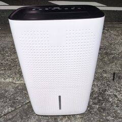 🍎[山善] 衣類乾燥除湿機 コンプレッサー式 湿度コントロール運転 YDC-E300(W)