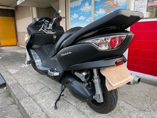 フォルツァZ mf08 後期 ABS マッドブラック エアロ 美品 フォルツァZ mf08 後期 ABS マッドブラック エアロ 美品