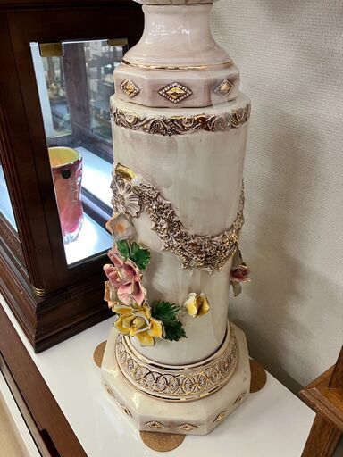 カポディモンテ 陶器花台 イタリア製