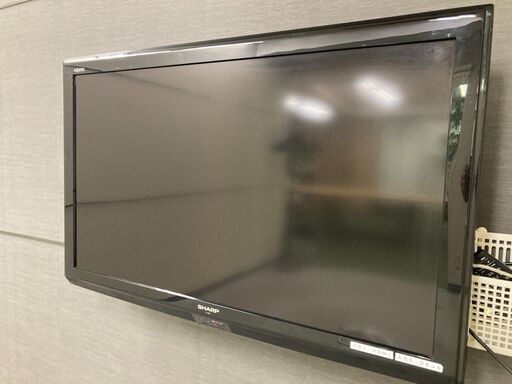 【持ち帰り可能な方限定】SHARP　AQUOS液晶テレビ　壁掛け金具つき