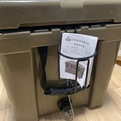 タラスブルバ　クーラーボックス　42L