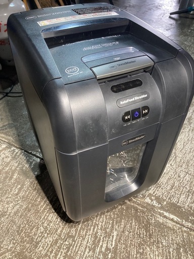 GCS200AFM-B   業務用シュレッダー　A4用紙200枚　ボックス大容量32L