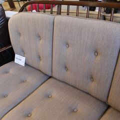 【川崎市宮前区リサイクルオフ】カリモク　コロニアルシリーズ　3Pソファ