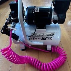 エアーコンプレッサー　10L オイルレス　