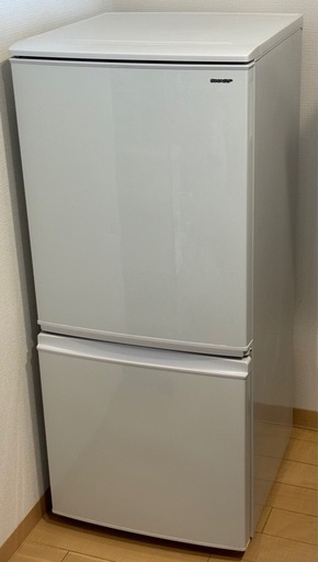冷蔵庫 SHARP 2018年製 つけかえどっちもドア