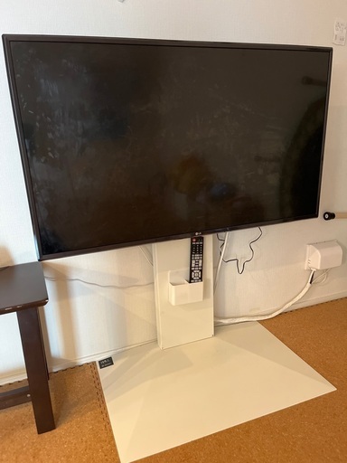 LG4K 液晶テレビ(ジャンク品) WALLスタンドV3付