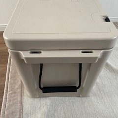 アウトドアクーラーボックス
