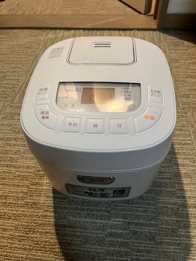 【ほぼ新品】炊飯器5.5合炊