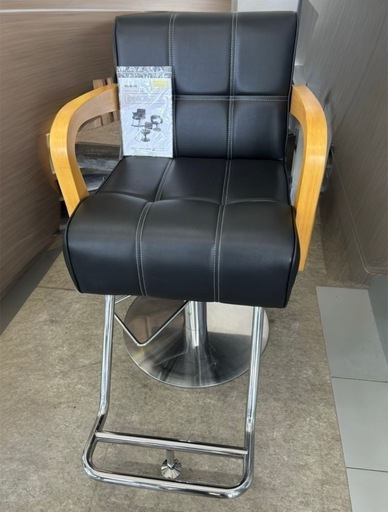 新品未使用 美容室 椅子 エトゥベラ スタイリングチェア ベニス ブラック カットチェア 美容師