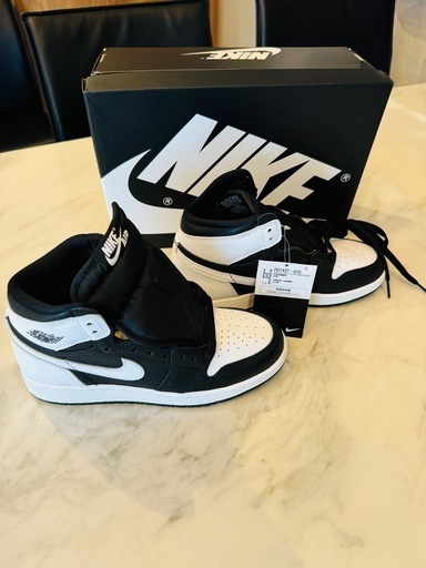 Nike Air Jordan1 MID\n  新品未使用品