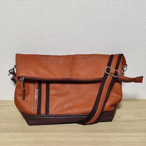 【美品】メンズ ショルダーバッグ キャメル【FICCE,BRAVE】