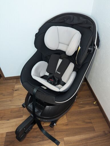 Combi コンビ クルムーヴ　スマート ISOFIX CG-UIG　エッグショック　NEO　ブラック