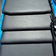 定価73,000円　ブランド： MGR Customs 4.3 ヴォクシー対応 ベッドキット 80系7人乗り車専用 両側乗車タイプブラックレザー／クッション材40mm 車中泊 マット日本製