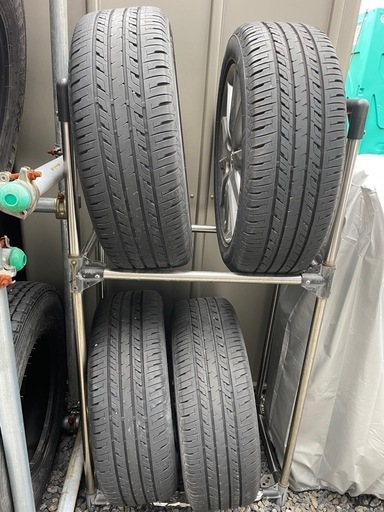 タイヤ　225/50R18 95w セイバーリング