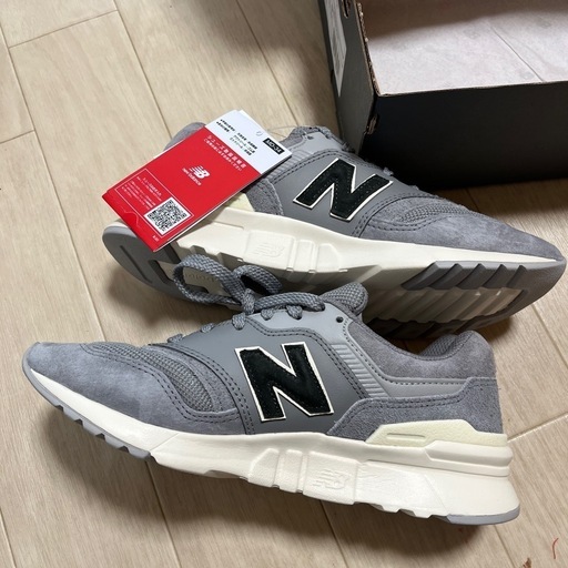 ニューバランス 24 cm