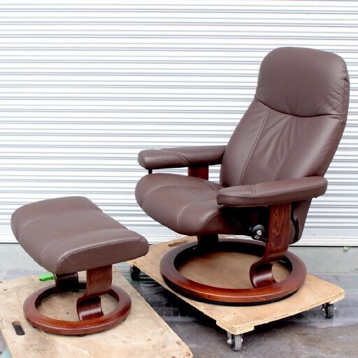 T191)【送料別】EKORNES エコーネス コンサル Mサイズ 本革ストレスレスチェア/オットマンセット 2016年製 椅子 北欧 ソファ 参考28万