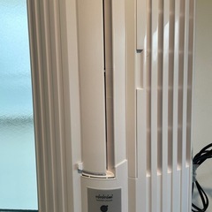 トヨトミ　窓用エアコン　TIW-A180M 22年製