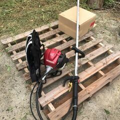 HONDA　4サイクル　背負式刈払い機　UMR425　草刈り機
