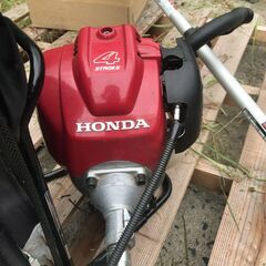 HONDA　4サイクル　背負式刈払い機　UMR425　草刈り機