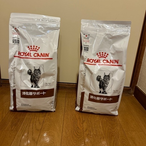 フリマで同時出品中　キャットフード　猫　ロイヤルカナン