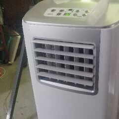 移動式のスポットクーラー2021年製 別館においてます
