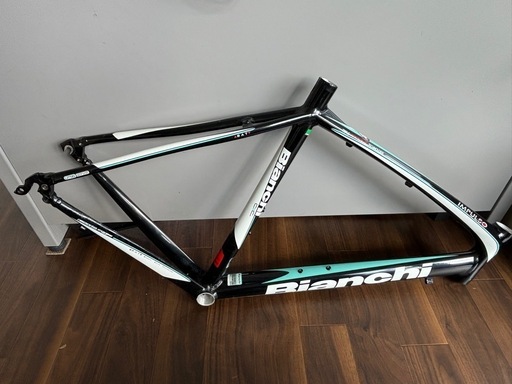 Bianchi IMPULSO ロードフレーム