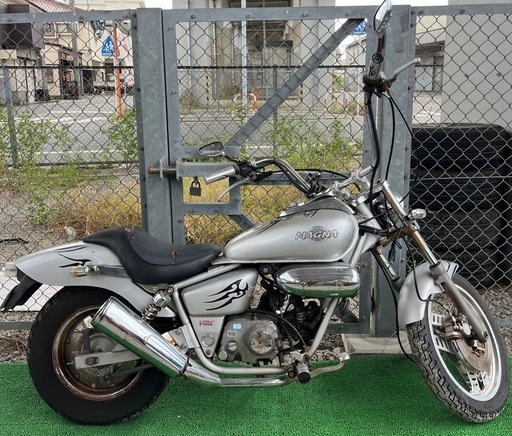 福岡市発　HONDAマグナ50