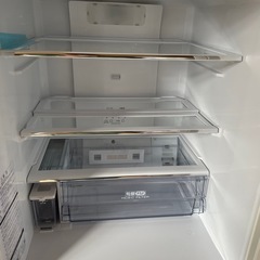 082001 アクア3ドア冷蔵庫　2021年製