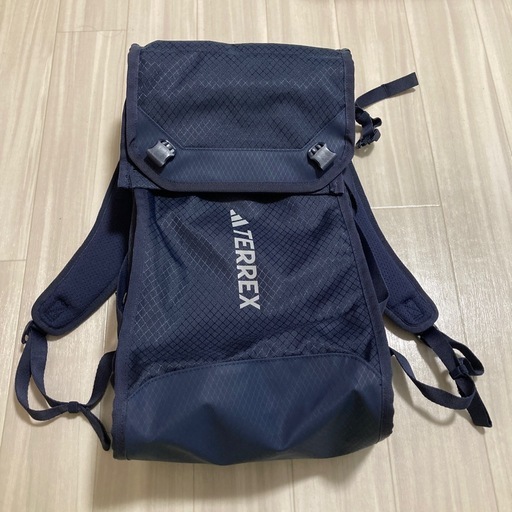 adidasTERREXバックパック