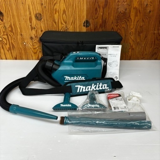 s0821603 makita マキタ 充電式クリーナ CL121D 掃除機 清掃 清掃道具 作業用 業務用 クリーニング リフォーム バッテリー無し 美品 中古品