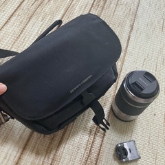 決まりました（大幅値下げ）コンパクトデジタル一眼レフカメラ➕望遠レンズ➕カメラバッグセットSONY  