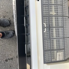 日立しろくま君14畳用 2015年製 電圧切り替え、ガス補充無料