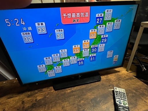 テレビSHARP AQUOS 16年32インチリモコン付き
