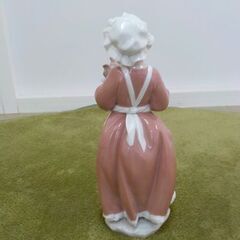 リヤドロ LLADRO ミセス・サンタクロース クリスマス 女性 リス 高さ26㎝ 陶器 置物 フィギュリン 西洋磁器 西岡店