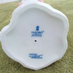 リヤドロ LLADRO ミセス・サンタクロース クリスマス 女性 リス 高さ26㎝ 陶器 置物 フィギュリン 西洋磁器 西岡店
