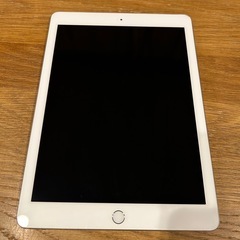 美品】iPad第6世代 SIMフリー 最新iOS
