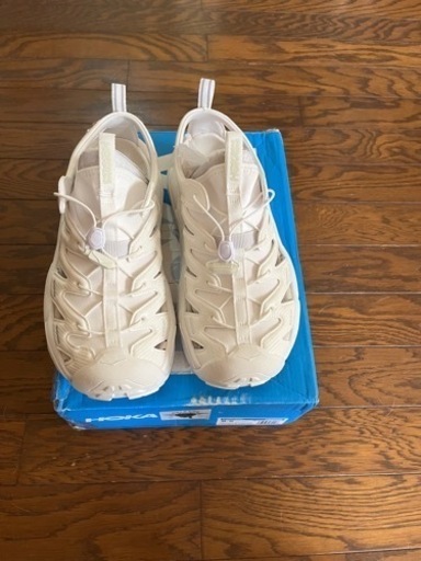 サンダル　HOKA HOPARA ホワイト