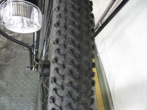 D715 ☆限定特価☆ 中古自転車 【 27.5インチ シティ 黒6段 LEDオート