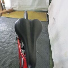 D731 ☆11800円☆整備済み スポーツ中古自転車 【クロスバイク 赤