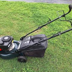 MTD自走エンジン芝刈機