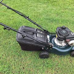 MTD自走エンジン芝刈機