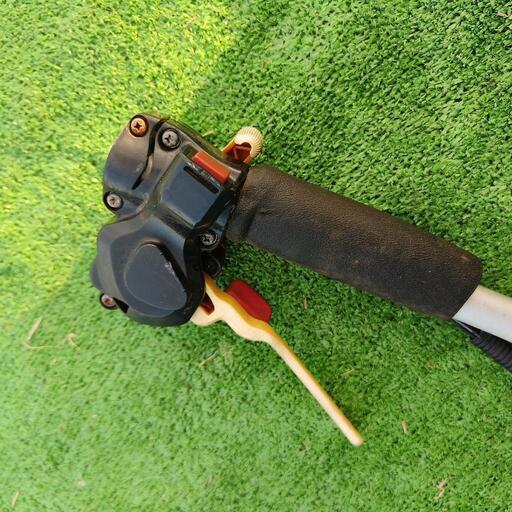 丸山 草刈機 刈払機 すぐ使えます MARUYAMA 草刈り機GKB2610E ☆刈払機 ☆芝刈機 ☆草刈機☆マルヤマ ☆丸山☆GKB2610E☆