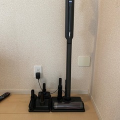 再再値下げしました】SHARK コードレス掃除機