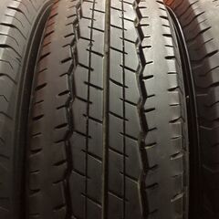 DUNLOP SP175N 195/80R15 107/105N LT 15インチ 夏タイヤ 4本 19～21年製 バリ溝 ハイエース キャラバン等　(TB686) クレジットカード QRコード決済可能 DUNLOP（ダンロップ） 200系 ハイエース 新車外し 純正タイヤ 2024年製